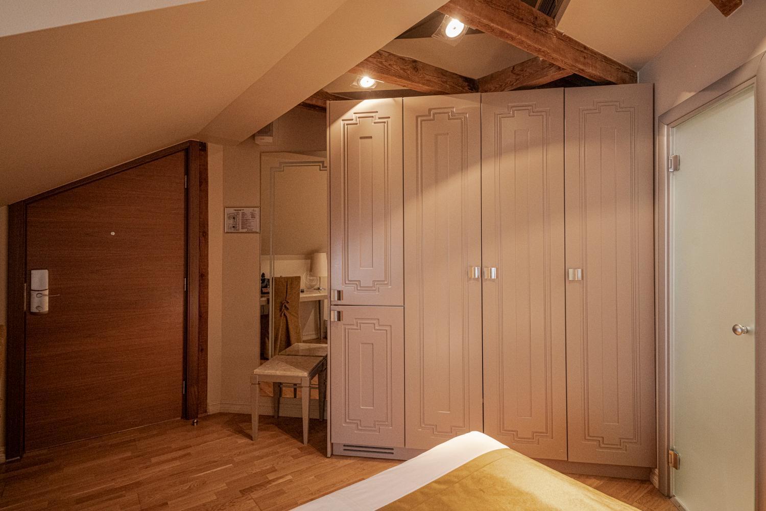 Deluxe Single Room